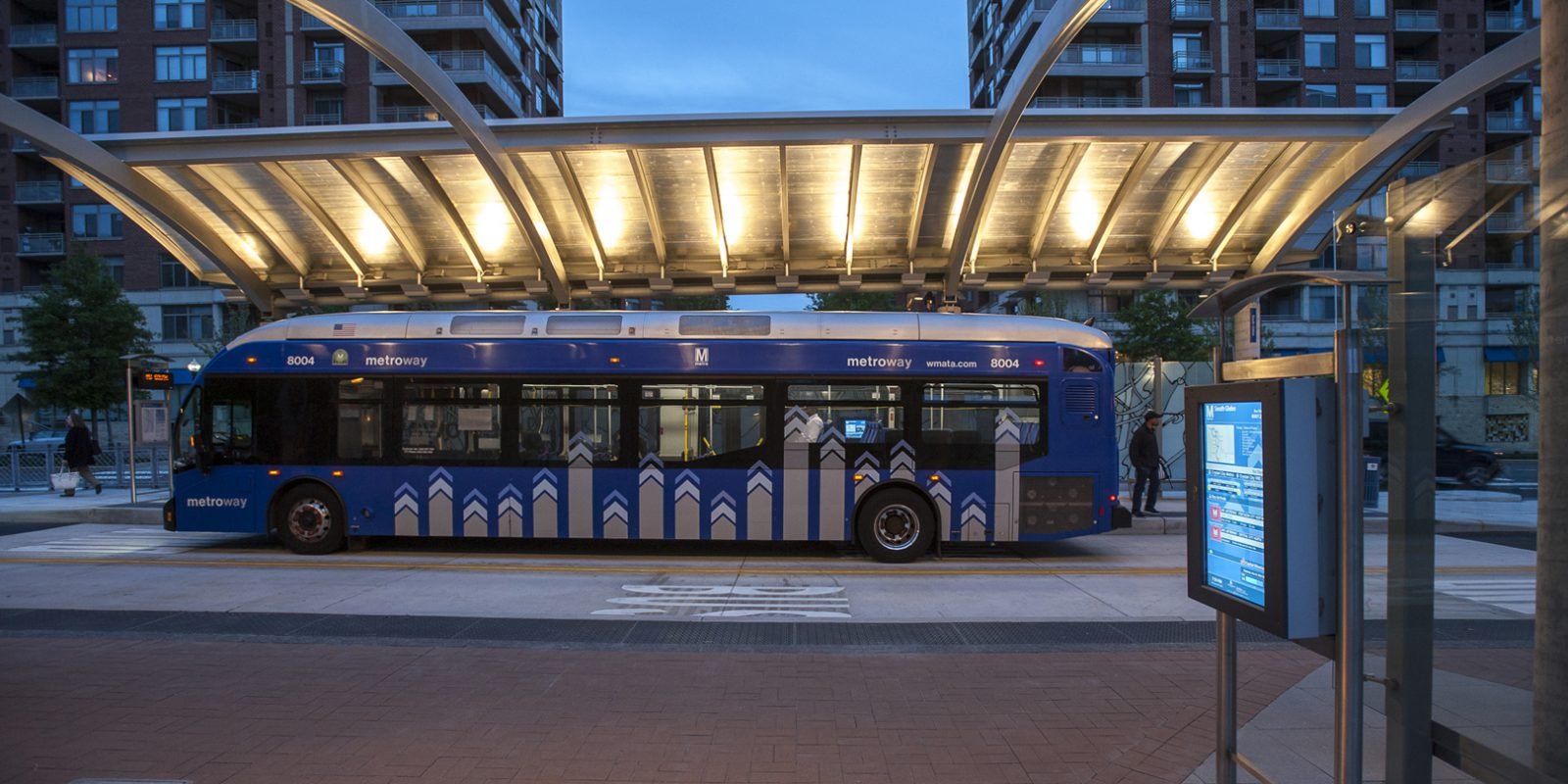 Image of the Crystal City Potomac Yard Transitway bus